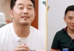 吃瓜情侣故事在线听免费,吃瓜情侣的浪漫邂逅
